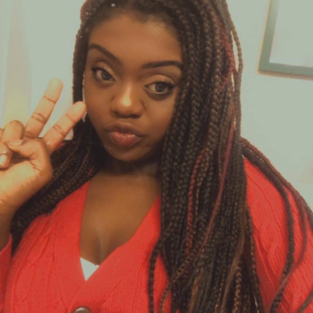 Meet your Posher, Alexia
